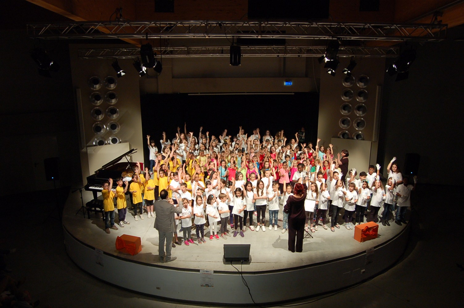 An open site on children’s and children’s choral formation: Corinfesta.